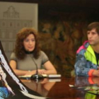 Natalia Rodríguez Picallo y el representante de la FEDA, Borja Vilanova, presentaron ayer el Februar