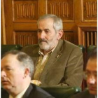 Matías Llorente, en su escaño de la Diputación durante un pleno