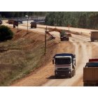 Obras de la A-60 ayer en el entorno de Lancia, en el tramo que se levanta sobre un viaducto para preservar el yacimiento. RAMIRO