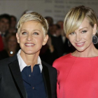 Una imagen de archivo de Ellen DeGeneres y su mujer, la actriz Portia de Rossi.