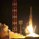 Despegue del cohete Zenit-2 que transportaba la estación rusa Fobos-Grunt.