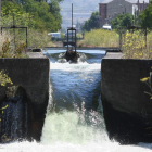 Las principales infraestructuras del Canal Bajo del Bierzo se encuentran ya obsoletas para la agricultura moderna. L. DE LA MATA