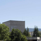 La central nuclear de Garoña, parada desde diciembre de 2012, podría volver a abrir sus puertas. DL
