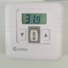 El termostato del Centro de Salud de La Palomera, ayer.