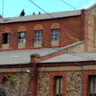 El estado que presenta el exterior de la harinera. DL