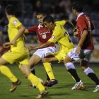 Fofo, con el balón en los pies, en el Villarreal B-Gimnastic.