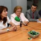La asociación firma el convenio con Caja Madrid