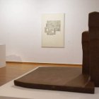Las tres esculturas tienen connotaciones religiosas, matemáticas y filosóficas.