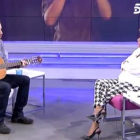 Pablo Iglesias le canta una nana a María Teresa Campos.