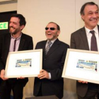 Ignacio Santos, Eugenio Ferradás y Roberto Varela, con el cupón del Camino.