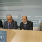 Caldera, Hernando, Rubalcaba y Conde-Pumpido durante la rueda de prensa conjunta que han ofrecido
