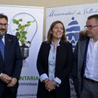 Milagros Marcos, junto a Luis Manuel Navas y el director general de Deporcyl, Daniel Manso. A. ÁLVAREZ