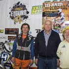 Mauro Sainz, Serafín Vázquez e Ignacio Sainz en la presentación de la prueba de enduro. RODOLFO LÓPEZ