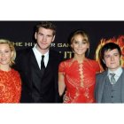 Elizabeth Banks, Liam Hemsworth, Jennifer Lawrence y Josh Hutcherson protagonizan la cinta.