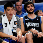 Ricky (d) junto a otro jugador mediático como Lin.