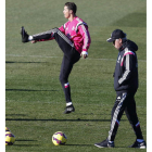 Cristiano, junto a Ancelotti, en un entrenamiento del Madrid.