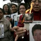 Familiares de las víctimas del régimen de Fujimori celebran la extradición del ex presidente peruano