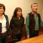 Teresa Portela, Susana Téllez y Enrique Gil, ayer en el Bergidum