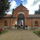 Entrada principal al cementerio municipal de La Bañeza. A. RODRÍGUEZ