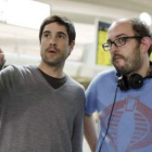 El actor Unax Ugalde y el cineasta Borja Cobeaga, en el rodaje de la película No controles