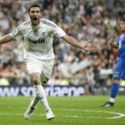 Higuaín celebra su segundo gol al Getafe que certificó el triunfo del Real Madrid.
