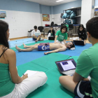Los alumnos de Fisioterapia disponen de cinco becas en tres países. L. DE LA MATA