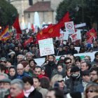 La manifestación recorrió el centro de la capital con gritos y pancartas contra el Gobierno y los casos de corrupción.