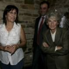 La duquesa (dcha.) junto a la presidenta del IEB acudió a Ponferrada en septiembre del año pasado