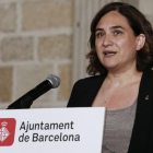 La alcaldesa de Barcelona, Ada Colau, ha hecho un llamamiento este viernes a la participación masiva en la manifestación por la paz y contra el terrorismo del sábado 26 de agosto