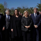 Albert Rivera, Fernando Grande Marlaska  y Pablo Casado, junto a las víctimas del 11-M en un acto de conmemoración en el Retiro.