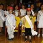El Príncipe y la Princesa de las fiestas de San Juan y San Pedro posan con sus respectivas cortes, t