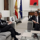 Urkullu y Zapatero, durante la reunión que mantuvieron ayer en el Palacio de la Moncloa.