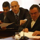 Sánchez, derecha, delante de Diez.