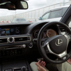 Un coche equipado con un sistema de conducción autónoma.