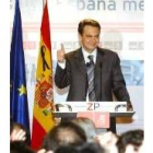 Rodríguez Zapatero celebró, de forma contenida, su victoria en las elecciones generales