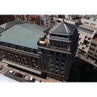Vista aérea del edificio del Teatro Emperador, que lleva cerrado desde 2006. RAMIRO