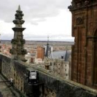 Una vista panorámica de la ciudad, tomada desde la cubierta de la catedral