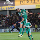 Sergio Rodríguez pelea por un balón en el partido de la Copa del Rey en El Alcoraz.