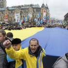 La plaza de la Independencia de Kiev registró ayer manifestaciones masivas.