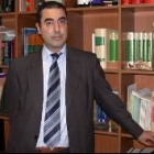 El alcalde de Turcia, Antonio Silva González, en su despacho del Ayuntamiento