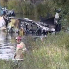 Fotograma de la televisión rusa, en el que se muestra la aeronave en el Volga tras el accidente.