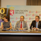 María Emilia Villanueva, Amelia Biaín, Miguel Ángel Fernández, Arsenio García y Dolores Alonso, en la presentación. SECUNDINO PÉREZ