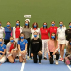 Foto de familia de las participantes en el torneo de Santa María. DL