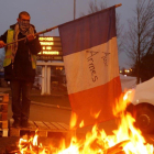 Un conductor francés protesta en la autopista A2 que lleva de París a Bruselas.