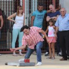 Competición de bolo berciano junto a Estación Arte. L. DE LA MATA