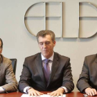 El empresario leonés José Luis Gómez, a la derecha, junto al presidente de la FELE, Javier Cepedano.