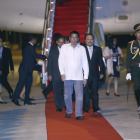 El presidente filipino Rodrigo Duterte a su llegada al aeropuerto de Vientiane, Laos.