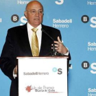 El presidente del Banco de Sabadell se reunió con 200 empresarios leoneses dentro de las actividades del Club de Prensa de Diario de León. Fotos: Ramiro/Secundino Pérez