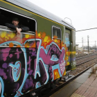 Los grafitis en trenes cuestan cientos de miles de euros