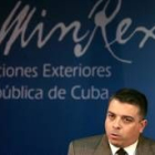 El ministro de Exteriores cubano, Pérez Roque, en rueda de prensa
